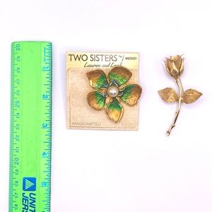 Set of Two “Flower” Pins!